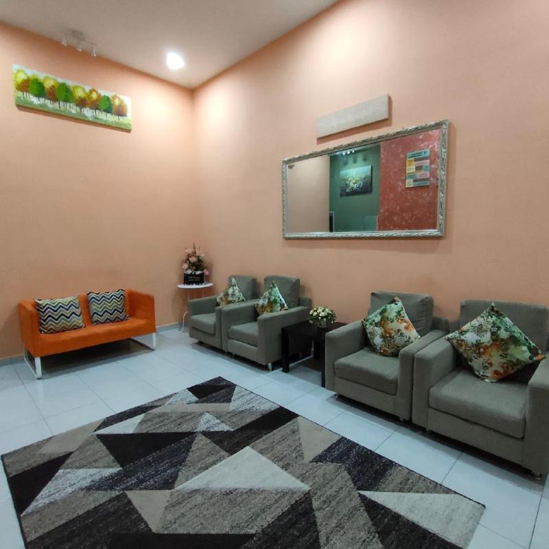 D'Q Putra Homestay Melaka エクステリア 写真